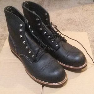 Red Wing Iron Ranger 9D